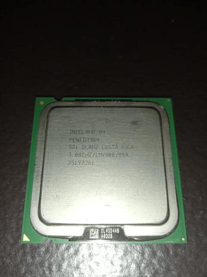 Intel Pentium 4 531 + Koeler – 3.00GHz Socket 775 SL8HZ, Computers en Software, Processors, Gebruikt, Overige, 2 tot 3 Ghz, Ophalen of Verzenden