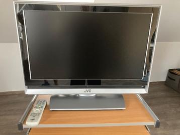 TV toestel JVC + afstandsbediening  beschikbaar voor biedingen