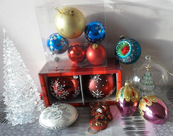 Décoration de Noël boules et sapins à lumineux 4 €., Divers, Noël, Enlèvement
