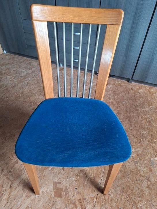 Eetkamer stoelen 6st - GRATIS, Huis en Inrichting, Stoelen, Gebruikt, Vijf, Zes of meer stoelen, Hout, Metaal, Stof, Overige kleuren