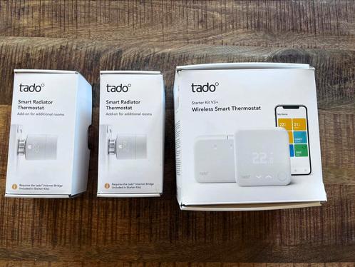 Kit de démarrage Tado V3+ avec 2 têtes de radiateur, Bricolage & Construction, Thermostats, Comme neuf, Enlèvement ou Envoi