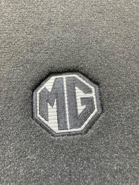 MG TF MGF MGTF MG F tapijt set met LE500 logo in kleur nieuw, Auto diversen, Kofferbakmatten, Nieuw, Ophalen of Verzenden