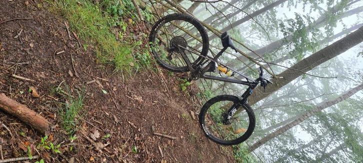 MONDRAKER RAZE CARBON R 2023, Fietsen en Brommers, Fietsen | Mountainbikes en ATB, Zo goed als nieuw, Overige merken, Fully, Ophalen