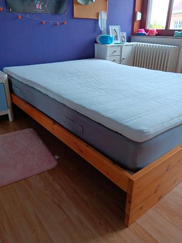 Bed 1m40 inclusief matras+topper