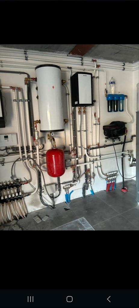 VMC/POMPE A CHALEUR/CHAUFFAGE ET SANITAIRE/POLYURÉTHANE., Services & Professionnels, Plombiers & Installateurs, Installation