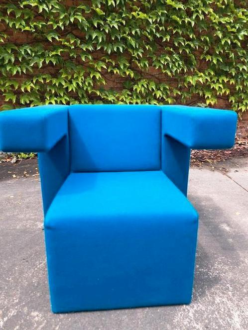 Studio Lawrence-sculpurale design fauteuil, Huis en Inrichting, Fauteuils, Zo goed als nieuw, Ophalen of Verzenden