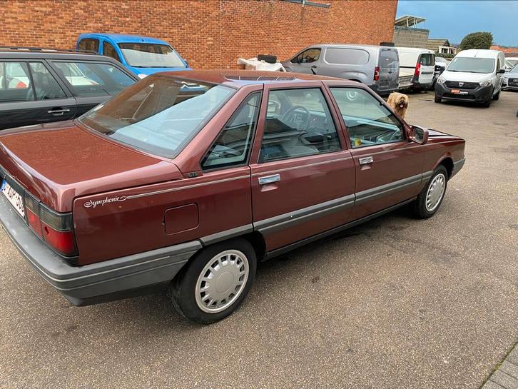 Mooie Renault 21 GTS Symphonie benzine  Oldtimer  2e Eig. !!, Auto's, Oldtimers, Bedrijf, Te koop, Metaalkleur, Radio, Renault