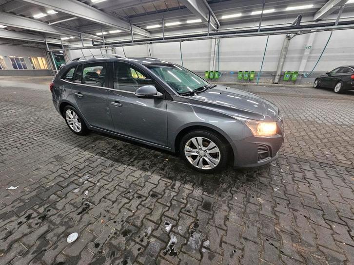 Chevrolet Cruze break 1.4 diesel 303.400 km, Auto's, Chevrolet, Particulier, Cruze, Achteruitrijcamera, Adaptive Cruise Control