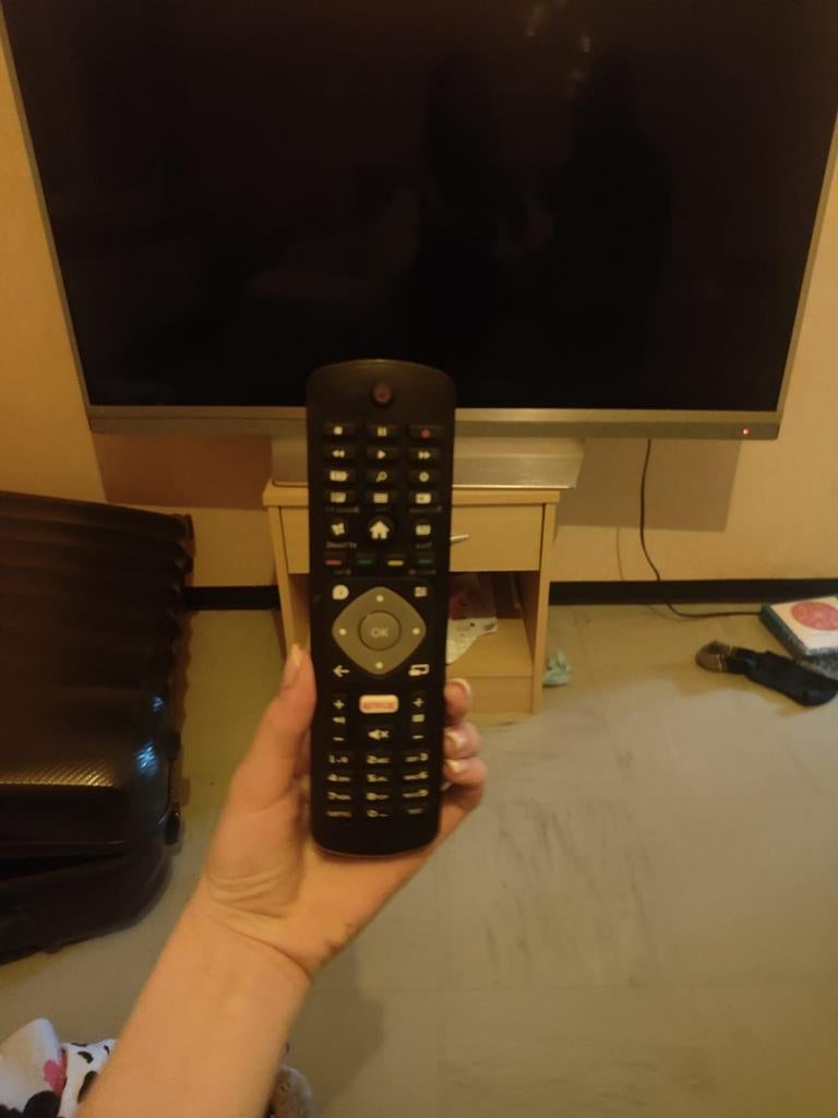 Smart tv Philips met let lichtjes te koop, Audio, Tv en Foto, Afstandsbedieningen, Ophalen of Verzenden, Tv