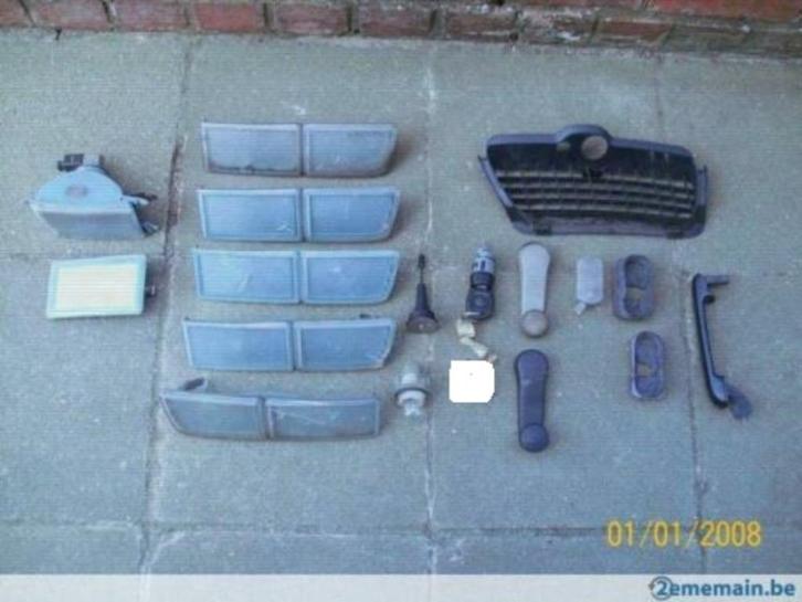 AV clignoteur pare-chocs et cache (réflecteur) Golf3, Vento, Auto-onderdelen, Klein materiaal, Gebruikt, Ophalen of Verzenden