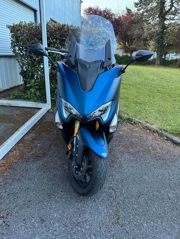 Tmax 530dx, Particulier