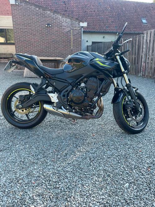 Kawasaki Z650 / 2024 - 1600km, Motoren, Motoren | Kawasaki, Particulier, Naked bike, meer dan 35 kW, Minimaal motorrijbewijs A2
