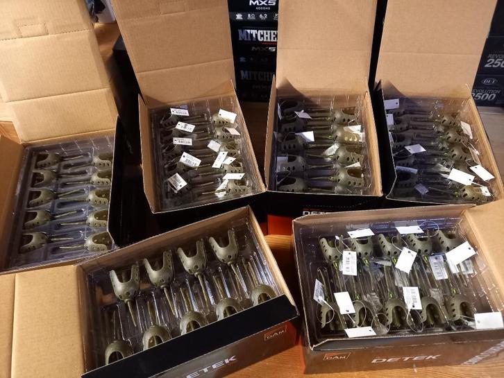 PELLET FEEDERS....Display-dozen.....1+1 GRATIS, Watersport en Boten, Hengelsport | Witvissen, Nieuw, Overige typen, Ophalen of Verzenden