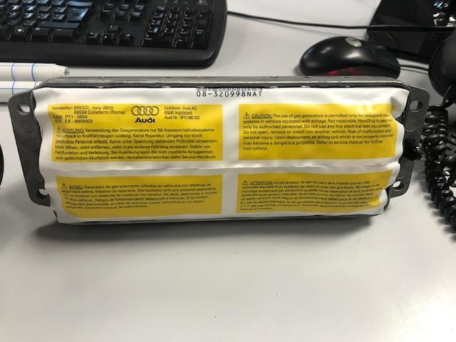 AIRBAG PASSAGIER Audi A3 (8P1) (01-2003/08-2012) (8P0880202), Auto-onderdelen, Overige Auto-onderdelen, Audi, Gebruikt