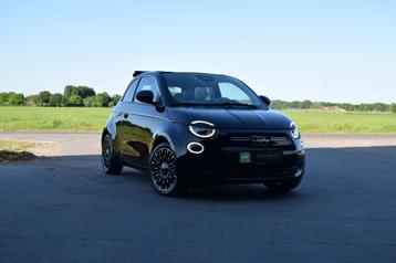 Fiat 500e La Prima Cabrio 42Kwh, CarPlay/Camera/JBL/ACC/NEW beschikbaar voor biedingen