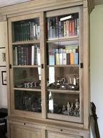 Vitrine en buffet kast in verweerde eik., Ophalen, Eikenhout, 200 cm of meer, Zo goed als nieuw