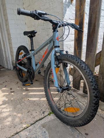 VTT Cube Acid 200 - enfant 20" beschikbaar voor biedingen
