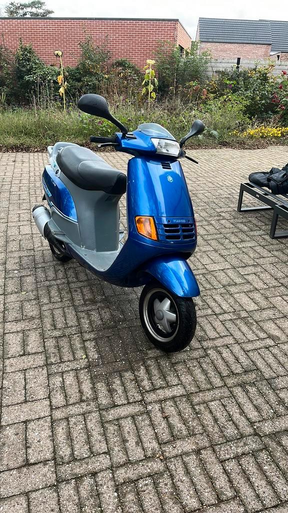 Piaggio quartz b klasse, Fietsen en Brommers, Scooters | Piaggio, Zo goed als nieuw, Ophalen