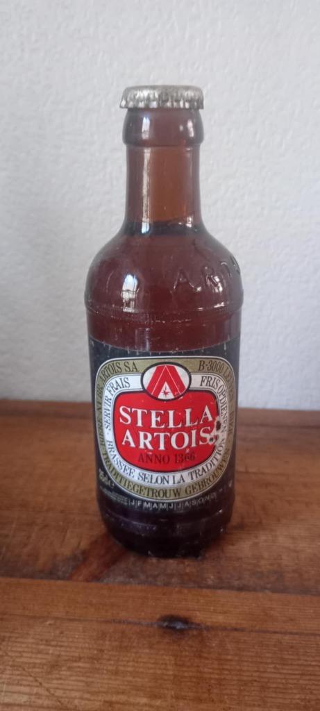 Brasserie oud bier Stella Artois met fles gevuld, Verzamelen, Biermerken, Zo goed als nieuw, Flesje(s), Stella Artois, Ophalen of Verzenden