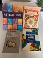 4 livres relatifs à l’astrologie, Boeken, Esoterie en Spiritualiteit, Astrologie, Zo goed als nieuw