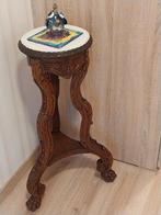 Antiek siertafeltje ongeveer 80 jaar oud., Enlèvement