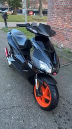 Aprilia SR50 Factory 2-takt B-klasse, Fietsen en Brommers, Ophalen, Zo goed als nieuw