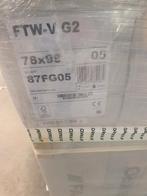 Velux fakro 78×98 avec raccord tuile neuf, Enlèvement