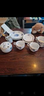 Service en porcelaine vieux baudour, Antiek en Kunst, Antiek | Servies compleet, Ophalen of Verzenden