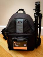 Lowepro fototas 302 AW (is een ruim type), Audio, Tv en Foto, Foto | Cameratassen, Ophalen, Zo goed als nieuw, Schoudertas, Lowepro