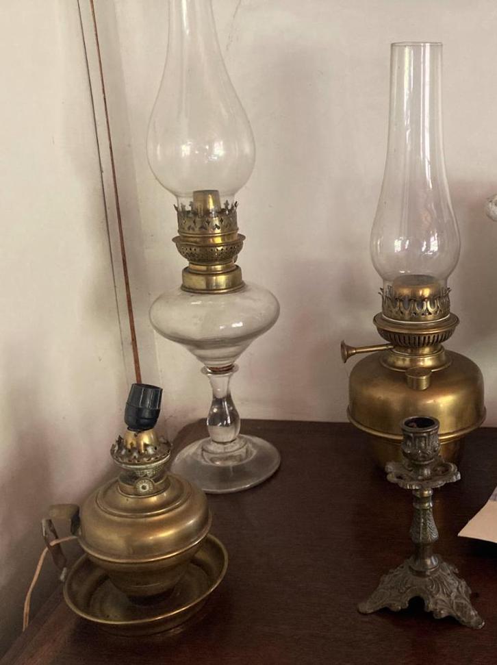 4 antieke olielampen (messing & glas), Antiek en Kunst, Antiek | Brons en Koper, Ophalen