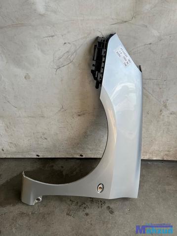 PEUGEOT 307 zilver EZRC Links Voorscherm zijscherm 2000-2009 beschikbaar voor biedingen