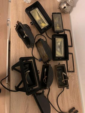 BMW E30 E23 E24 E28 Mistlamphouder beschikbaar voor biedingen