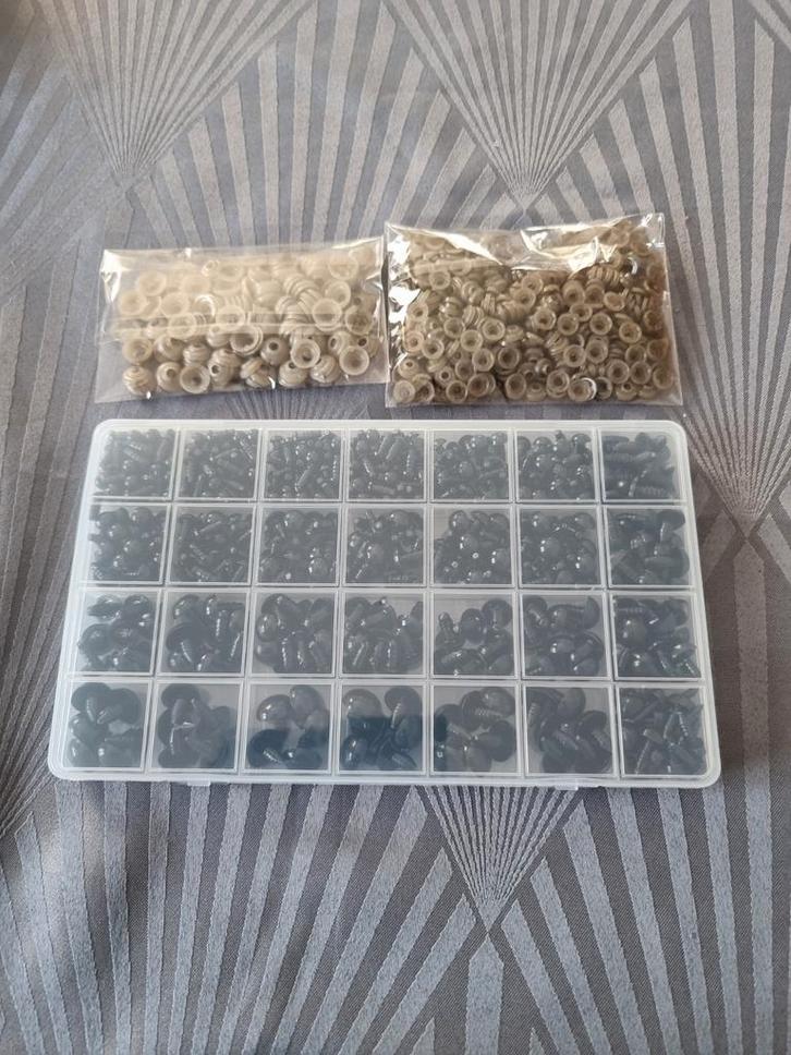 +/- 1000 stukjes, Hobby & Loisirs créatifs, Tricot & Crochet, Neuf, Tricot ou Crochet, Enlèvement ou Envoi