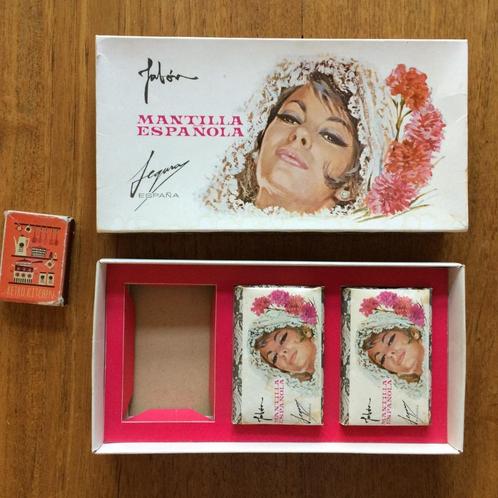2 blok zeepjes Mantilla Espanola Jeguray jabon in doos ‘60, Handtassen en Accessoires, Uiterlijk | Lichaamsverzorging, Zo goed als nieuw