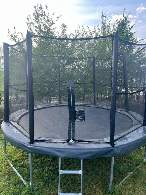 Buiten Trampoline in zeer goede staat, Kinderen en Baby's, Speelgoed | Buiten | Trampolines, Gebruikt, Ophalen