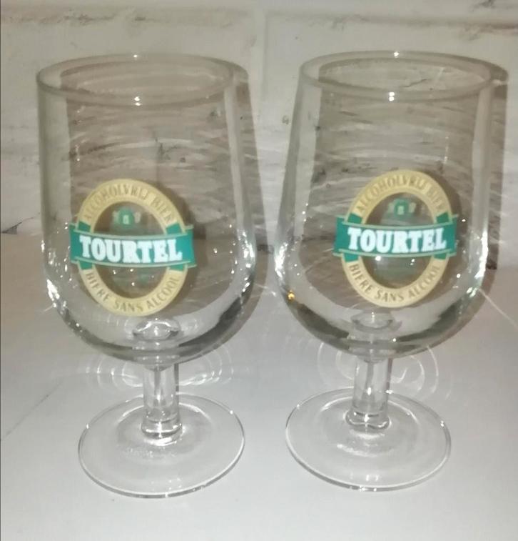 BXL  Deux verres TOURTEL en tres bon etat !, Verzamelen, Glas en Drinkglazen, Zo goed als nieuw, Bierglas, Ophalen of Verzenden
