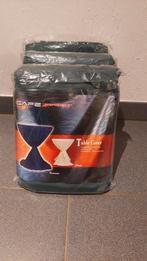 3 Donker groene staantafelkleden, Huis en Inrichting, Tafels | Statafels, Ophalen