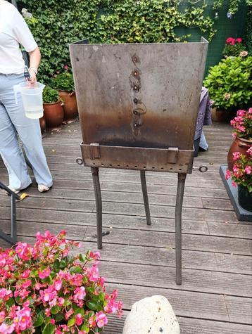 BBq, Enlèvement, Comme neuf