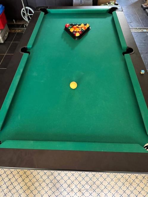 Pooltafel inclusief accessoires, Sport en Fitness, Biljarten en Poolen, Zo goed als nieuw, Pooltafel, Ophalen
