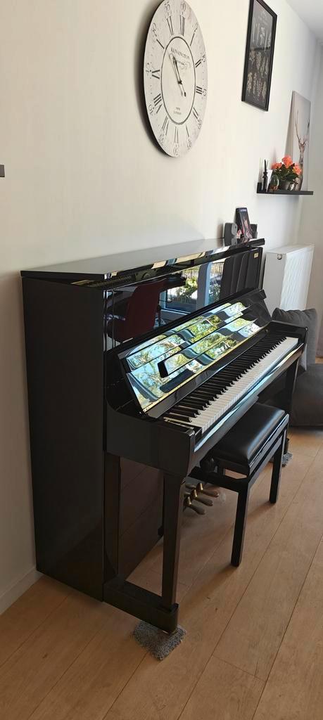 Piano Kawai K300 Aures, Muziek en Instrumenten, Piano's, Zo goed als nieuw, Piano, Zwart, Hoogglans, Ophalen
