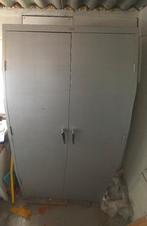Metalen kast voor bureau/garage/tuin/tuinhuis, Ophalen, Zo goed als nieuw