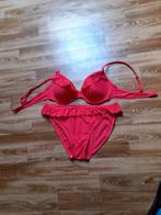 Bikini met accent op de cups en slipje., Nieuw, Zeeman, Bikini, Ophalen of Verzenden