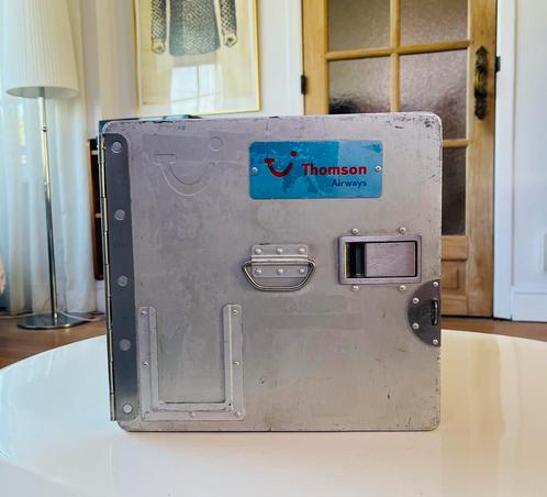Driessen Aviation - Trolley van luchtvaartmaatschappij, Verzamelen, Merken en Reclamevoorwerpen, Gebruikt, Overige typen, Ophalen
