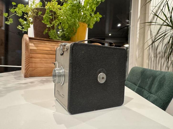 Caméra Filmov vintage  complète avec bouchon d’objectif, TV, Hi-fi & Vidéo, Photo | Trépieds & Rotules, Comme neuf, Enlèvement ou Envoi