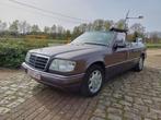 Mercedes e220 cabrio sportline oldtimer, Auto's, Mercedes-Benz, 4 zetels, 110 kW, Cabriolet, Leder