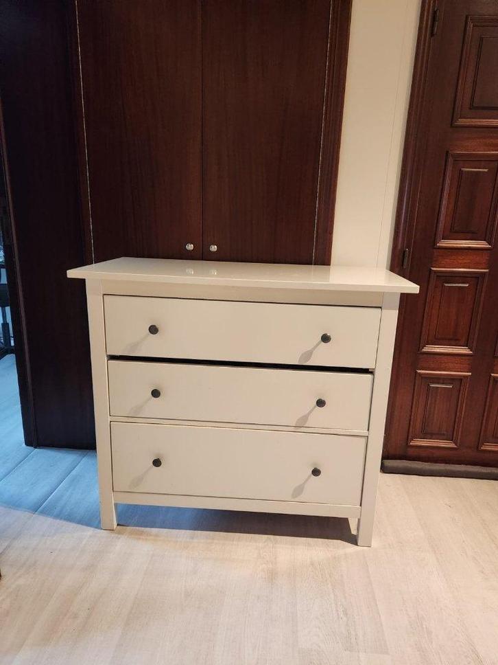 Commode 3 tiroirs HEMNES, Maison & Meubles, Armoires | Commodes, Utilisé, Moins de 100 cm, 100 à 150 cm, 25 à 50 cm, Autres essences de bois