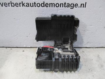 ZEKERINGKAST Opel Adam (01-2012/12-2019) (13491092) beschikbaar voor biedingen