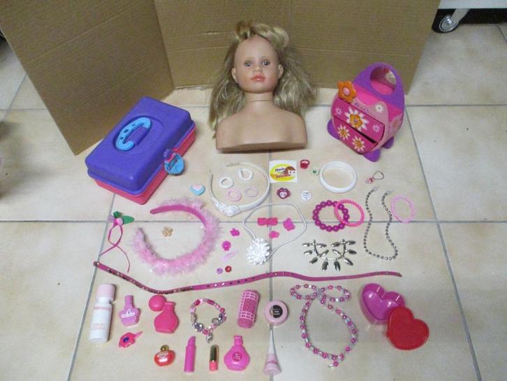 Sminkpop ,juwelenkastje  beautycase , opbergkoffer juweel, Kinderen en Baby's, Speelgoed | Poppen, Gebruikt, Overige typen, Ophalen of Verzenden