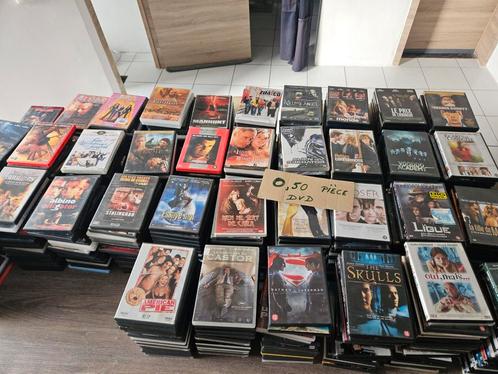 734 dvd à vendre à la piece ou en lot, Cd's en Dvd's, Dvd's | Overige Dvd's, Zo goed als nieuw, Ophalen