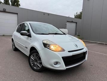 Renault Clio 1.2 Benzine – 2012 – 186.000 km – Euro 5 beschikbaar voor biedingen